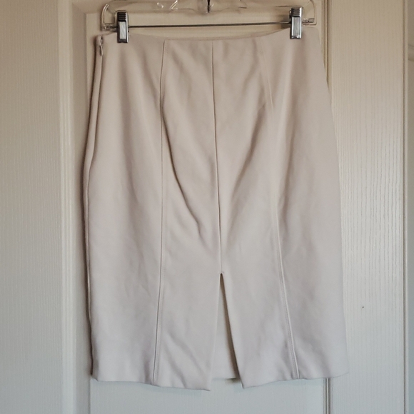 White House Black Market white pencil skirt - Picture 3 of 5